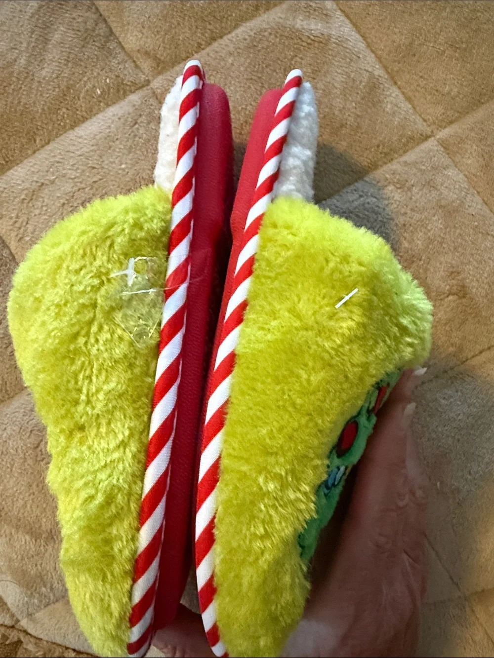 Kids Grinch Slippers, NWOT